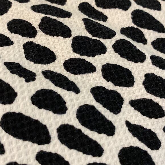 Talbots Black and White Spotted Slim Crop Pants Size 8P - Picture 7 of 7